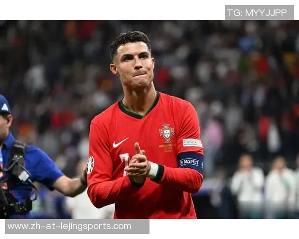 2025年现役世界足球球星排名前十揭晓 谁是足坛当红巨星的巅峰之选